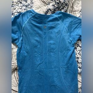 Lululemon V Neck Swiftly Tech